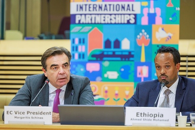 Ethiopia and U.S. Hold Reform Talks